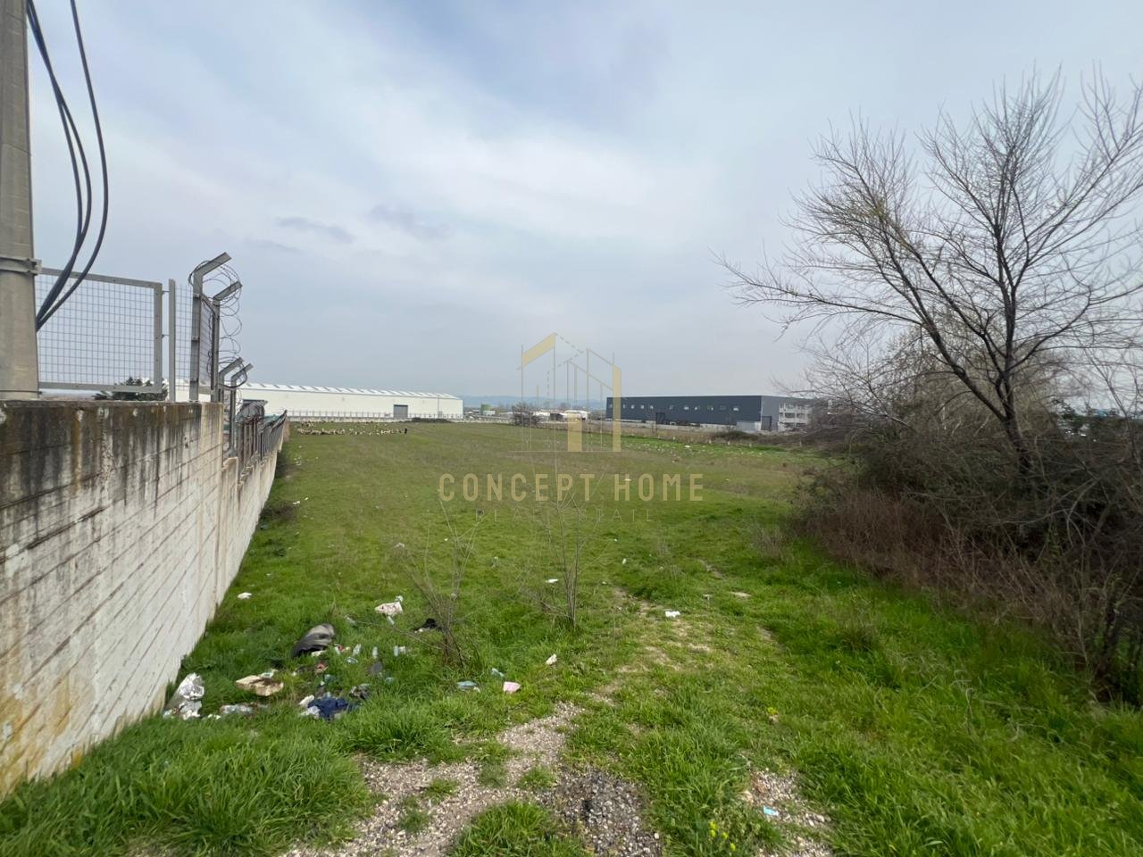 Shitet Toke   Autostrada Tirane-Durres