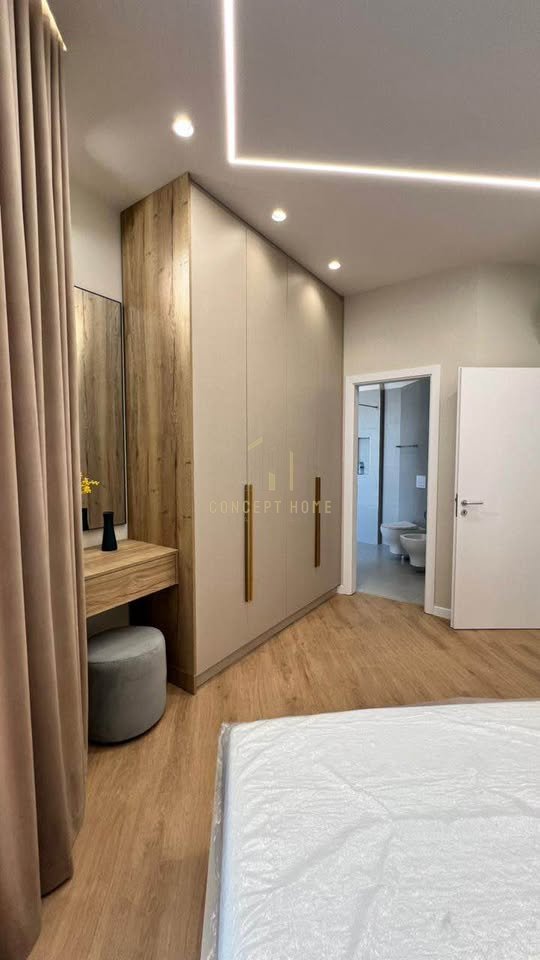 Jepet me Qera  Vile tek Liqeni i Thate