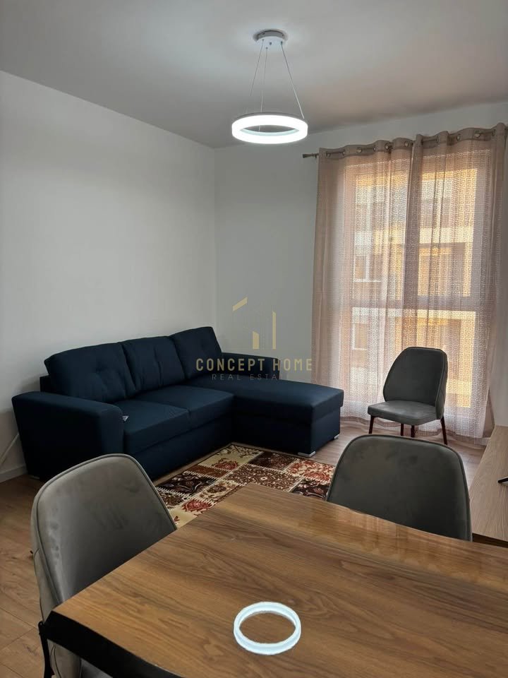 Jepet me qera Apartament 1+1 tek Univers City