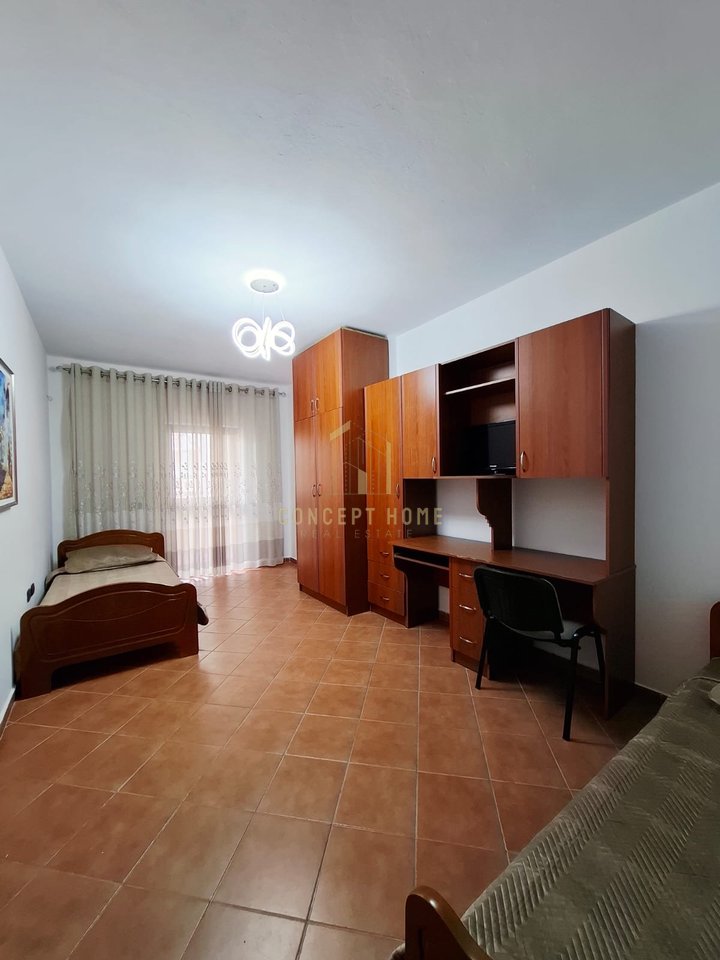 Apartament 2+1 me qera Rruga Kavajes