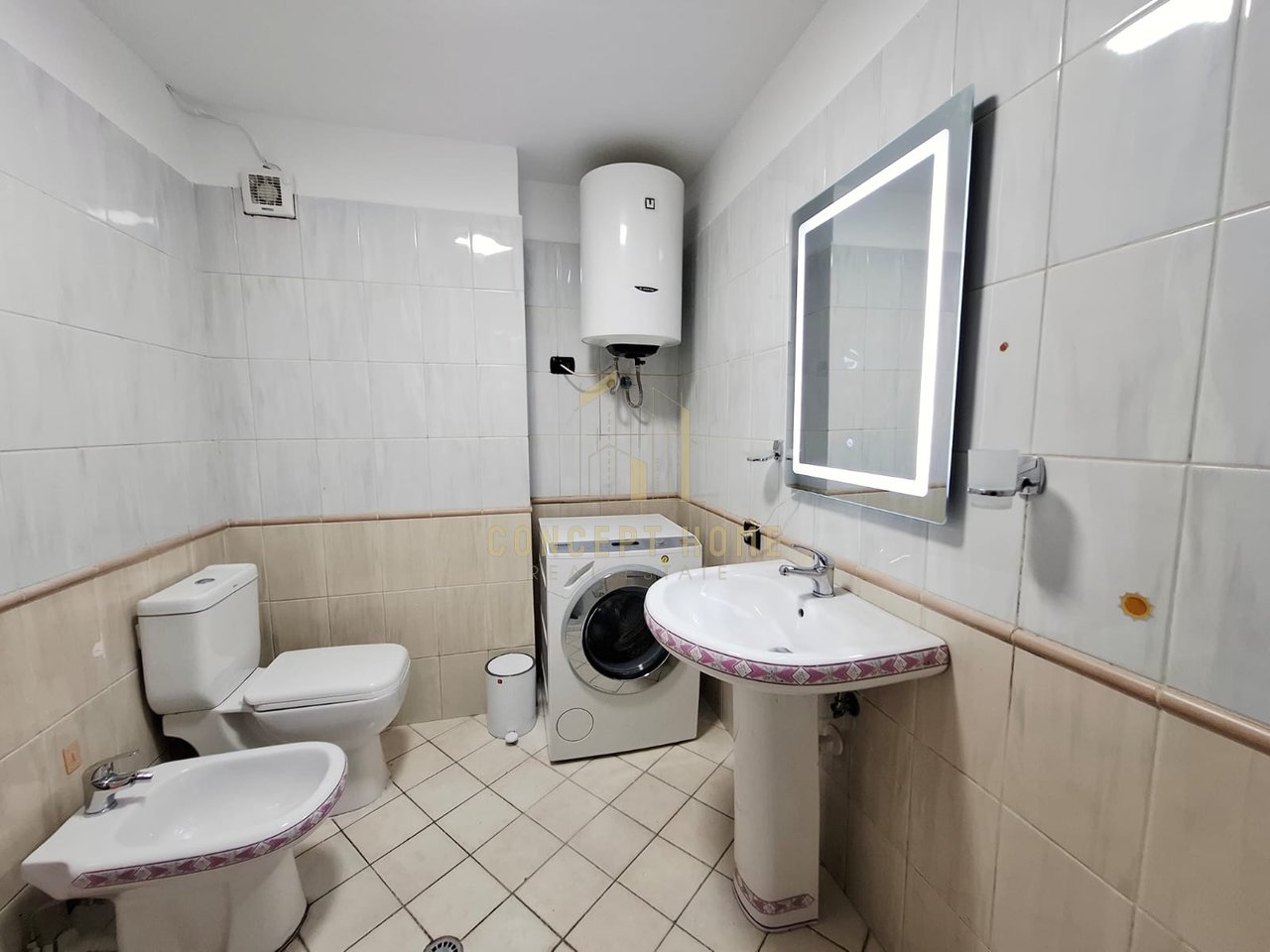 Apartament 2+1 me qera Rruga Kavajes