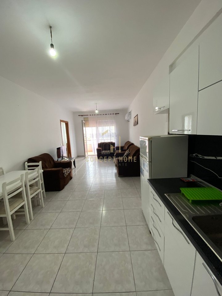 1+1 Apartment for rent at Kthesa E Kamzes/38,000 lekë