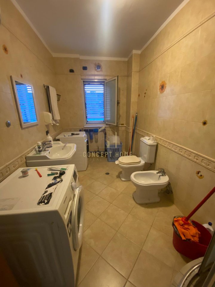 2+1 apartment for rent at Artificial Lake/80,000 lekë