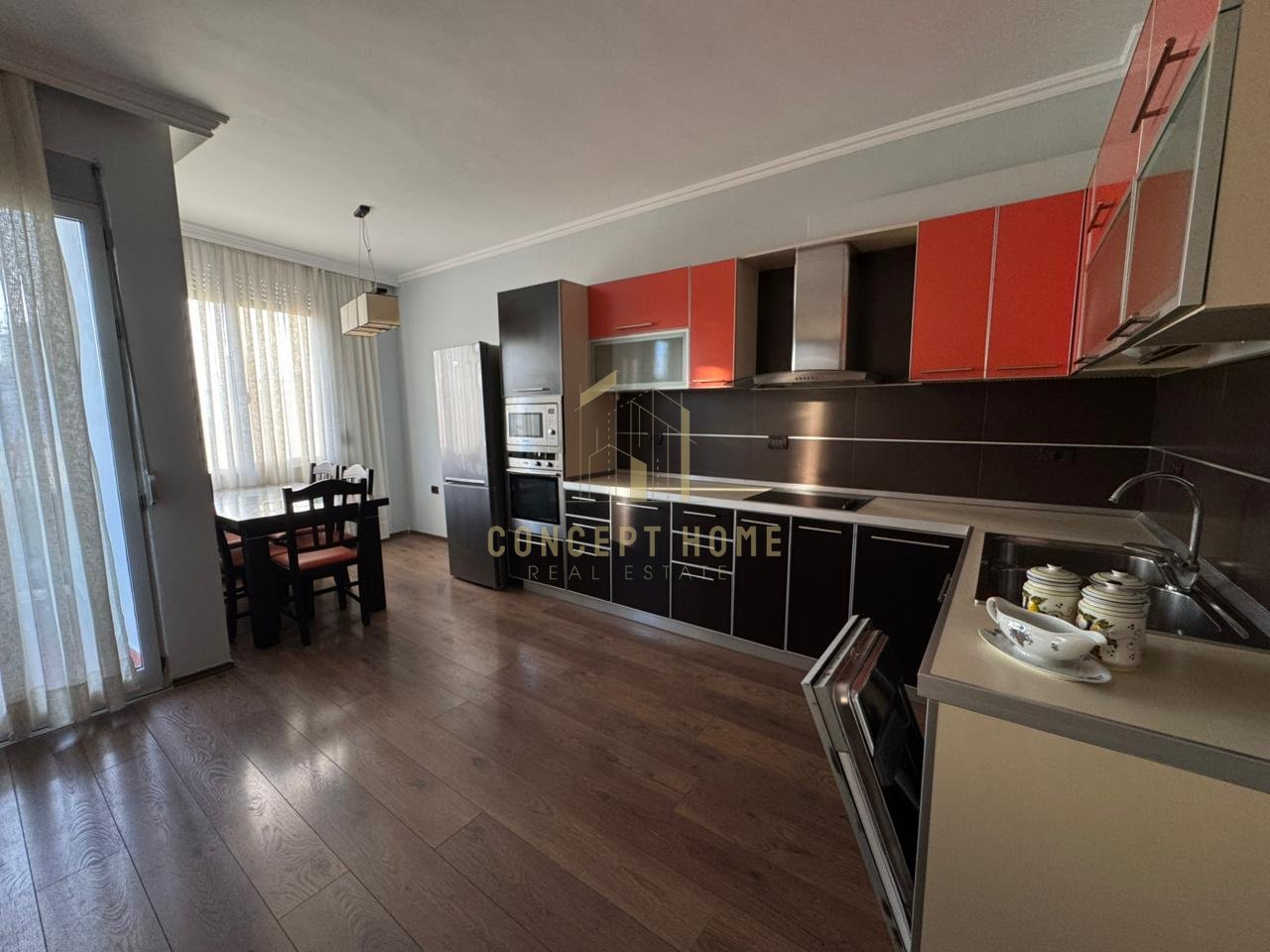 Jepet me qera apartament 2+1+2 tek Selvia