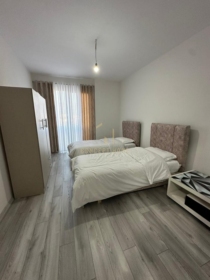 Appartamento 2+1+2 in Affitto a Kamëz - 500€ | 117 m²