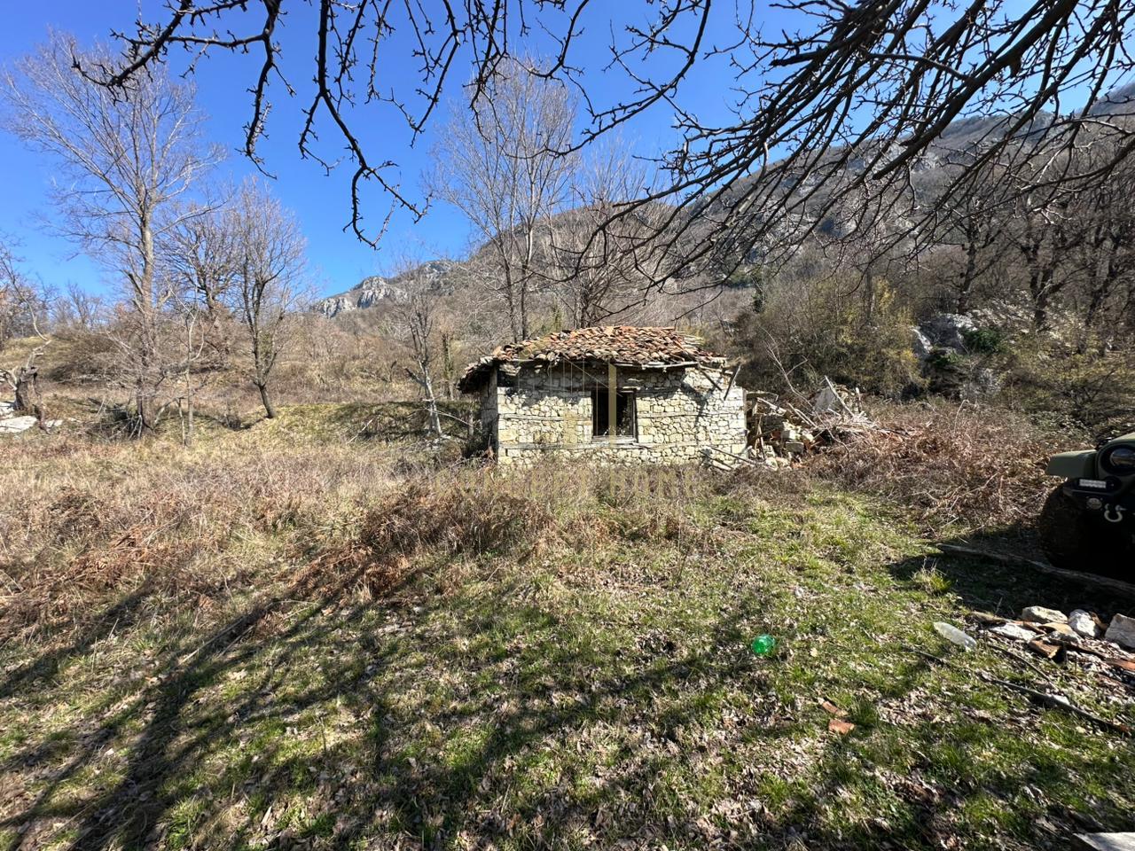 Tokë  Për Shitje në Linzë, Tiranë - 90,000€ | 1200 m²