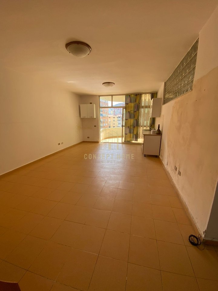 Shitet apartament 2+1 ne Komune/190.000€