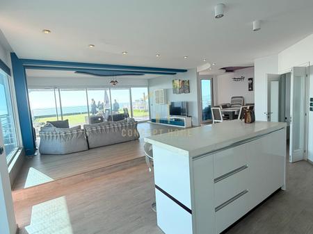 Shitet Penthouse 3+1+2 tek Shkembi i Kavajes, Durres