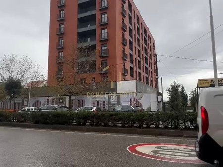 Business premises for sale in Kamez.