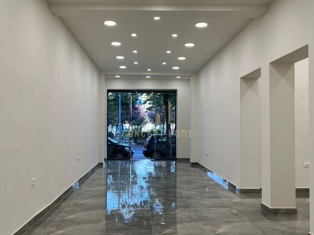 Dyqan 1+1 Me Qira në Stadiumi Dinamo, Tiranë - 2500€ | 67 m²