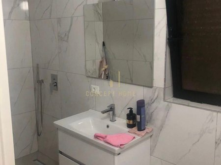 Shitet Apartament 3+1 – Vila Gold, Selvia, Tiranë