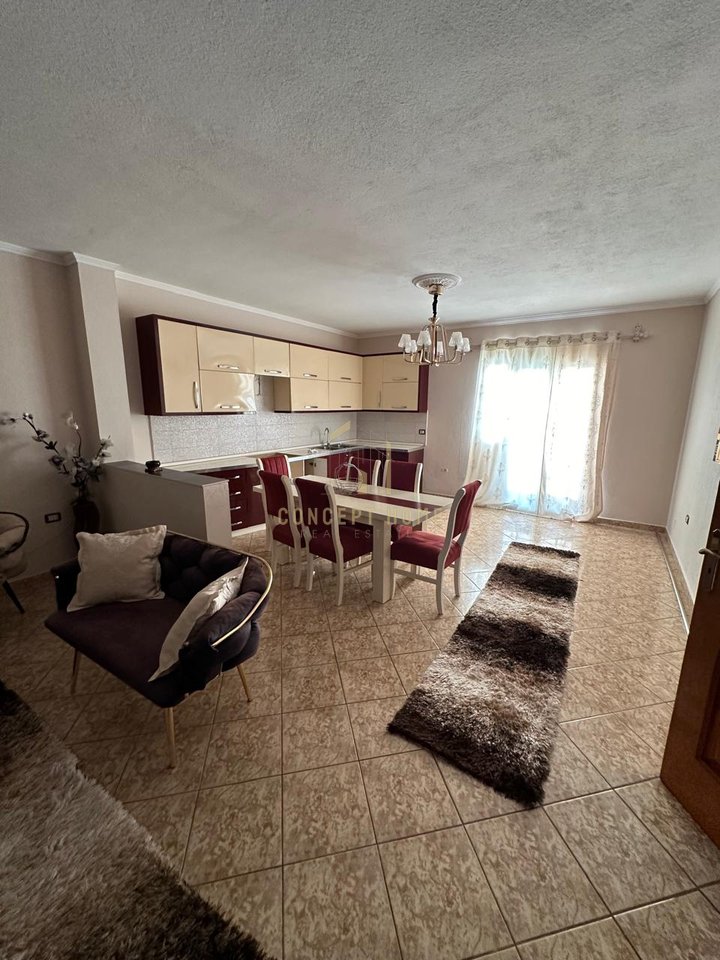 Private 2-Story House for Rent in Laknas / Kamëz - 500€ | 300 m²