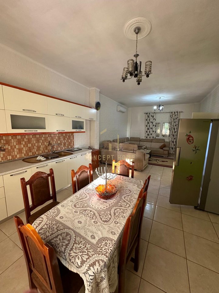 Private 2-Story House for Rent in Laknas / Kamëz - 500€ | 300 m²