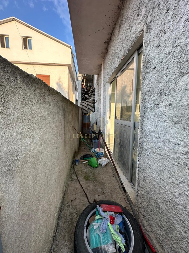 Private 2-Story House for Rent in Laknas / Kamëz - 500€ | 300 m²