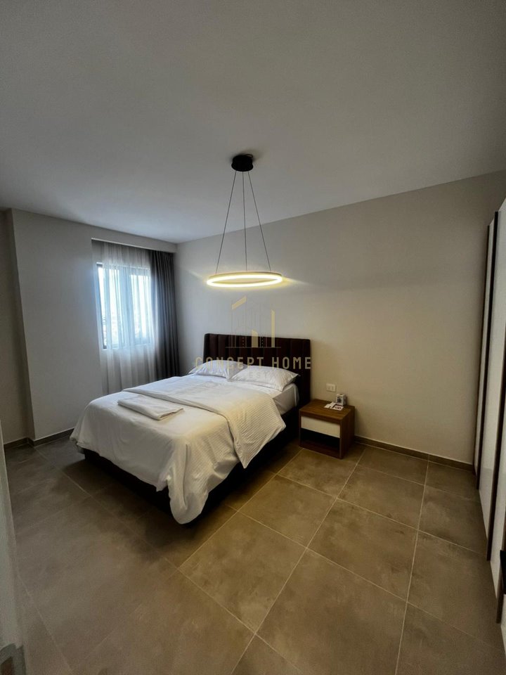 Shitet Apartament 2+1 ne Kamez