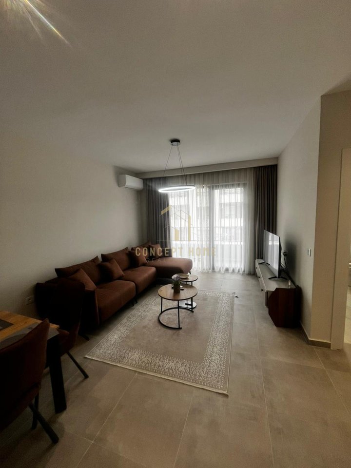 Shitet Apartament 2+1 ne Kamez