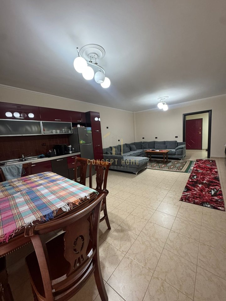 For sale 2+1+2 apartment at Komuna e Parisit