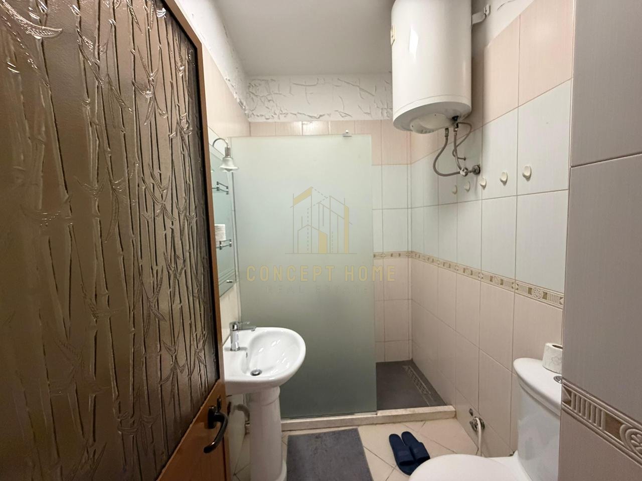Apartament me qera 1+1 pranë Kopshtit Botanik  70,000 Lekë