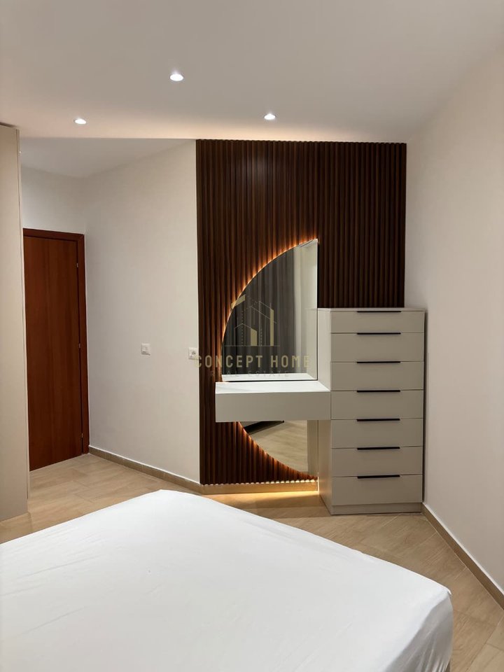 Appartamento in affitto 1+1 vicino al Giardino Botanico. 80.000 Lek al mese