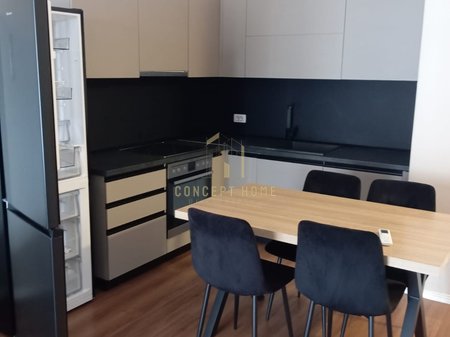 Jepet me qera apartament 2+1+2 ne 5 Maj.