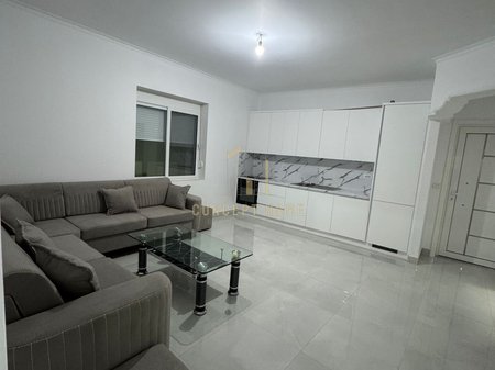 Jepet me qera apartament 3+1 ne Don Bosko