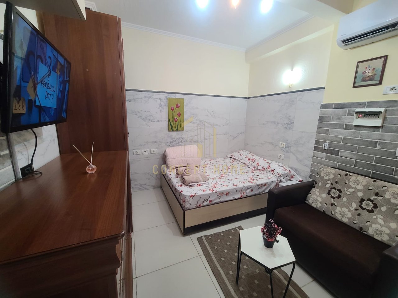 Studio apartment – 5 Maji Street 320€