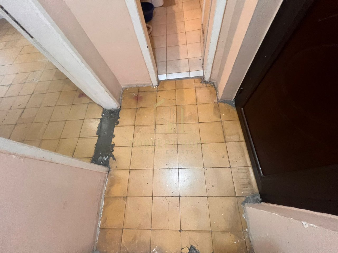 Shitet Apartament 1+1 tek 21 Dhjetori