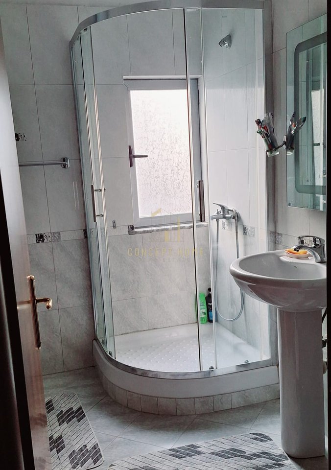 Shitet apartament 1+1 ne Astir