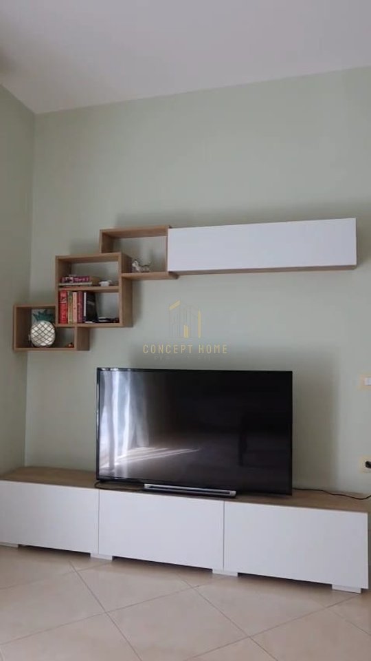 Shitet apartament 3+1+2 ne Lungomare.