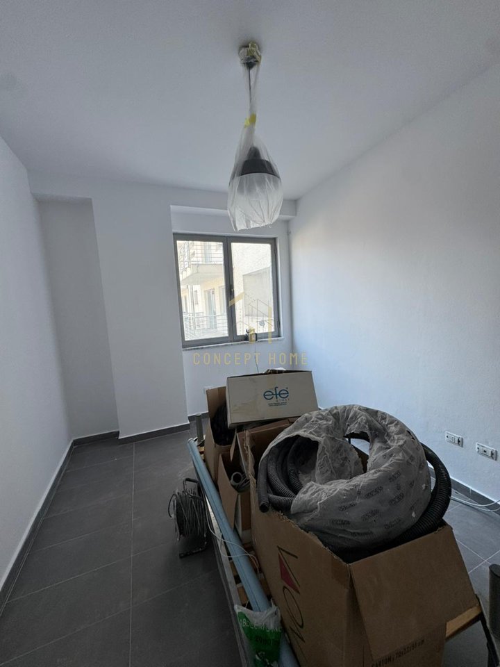 Shitet apartament 2+1 ne Kinostudio/15,675,000 Leke