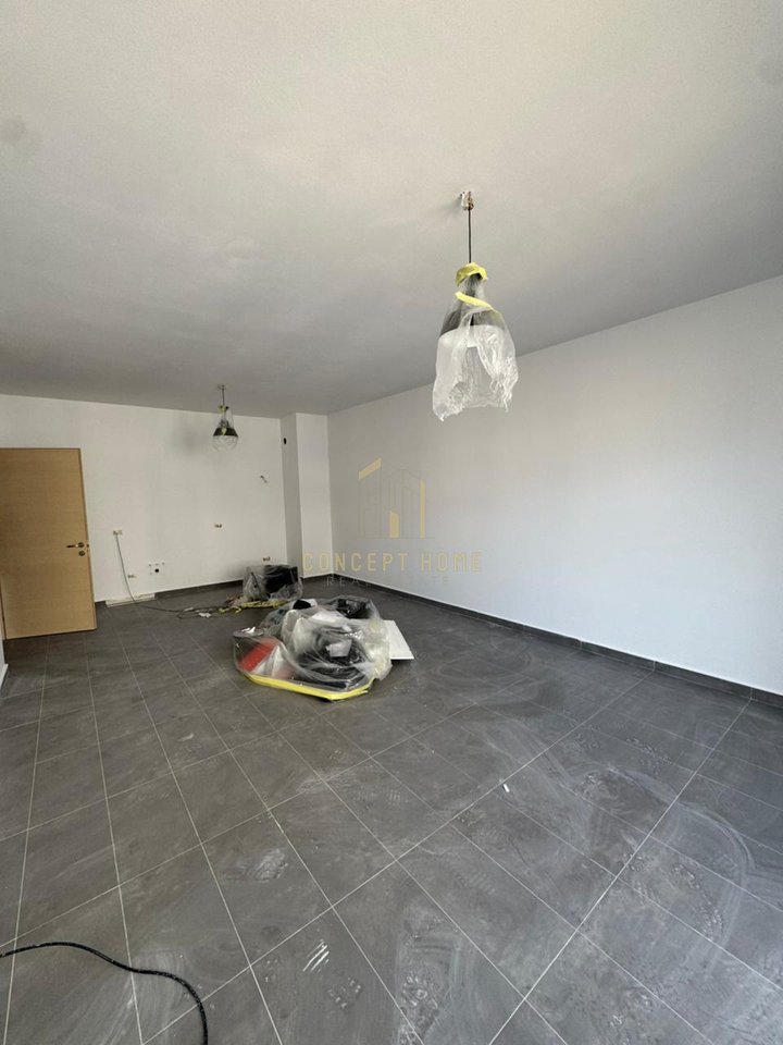 Shitet apartament 2+1 ne Kinostudio/15,675,000 Leke