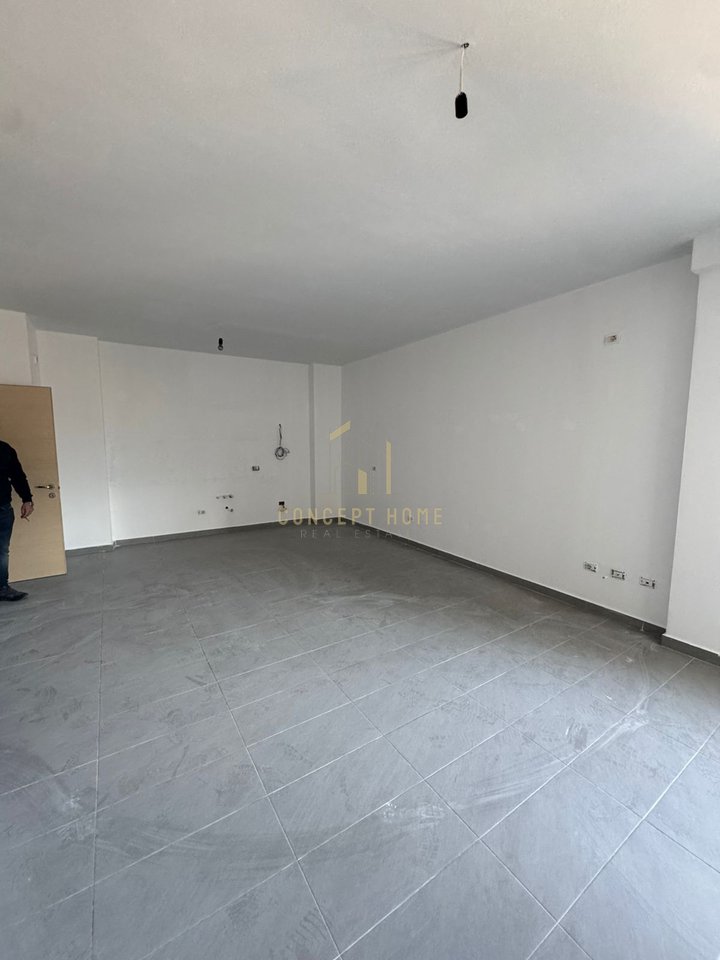 Shitet apartament 1+1 ne Kinostudio/12,210,000 Leke