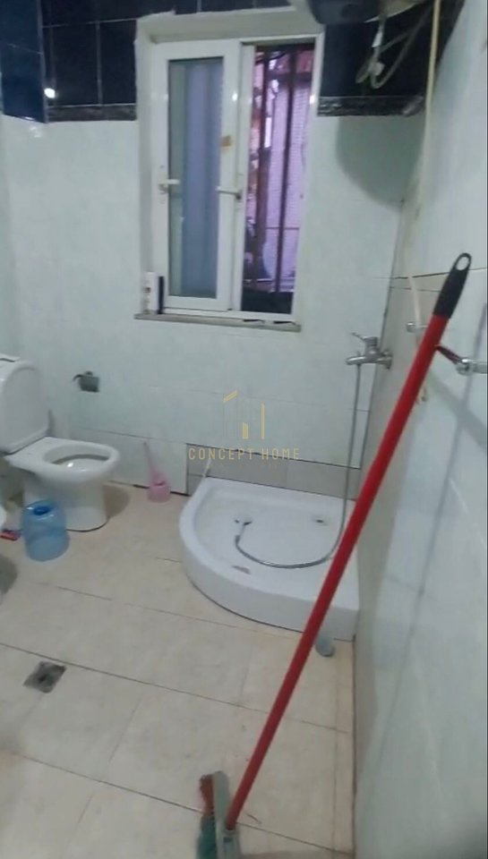 Affittasi casa 3+1 a Kinostudio.