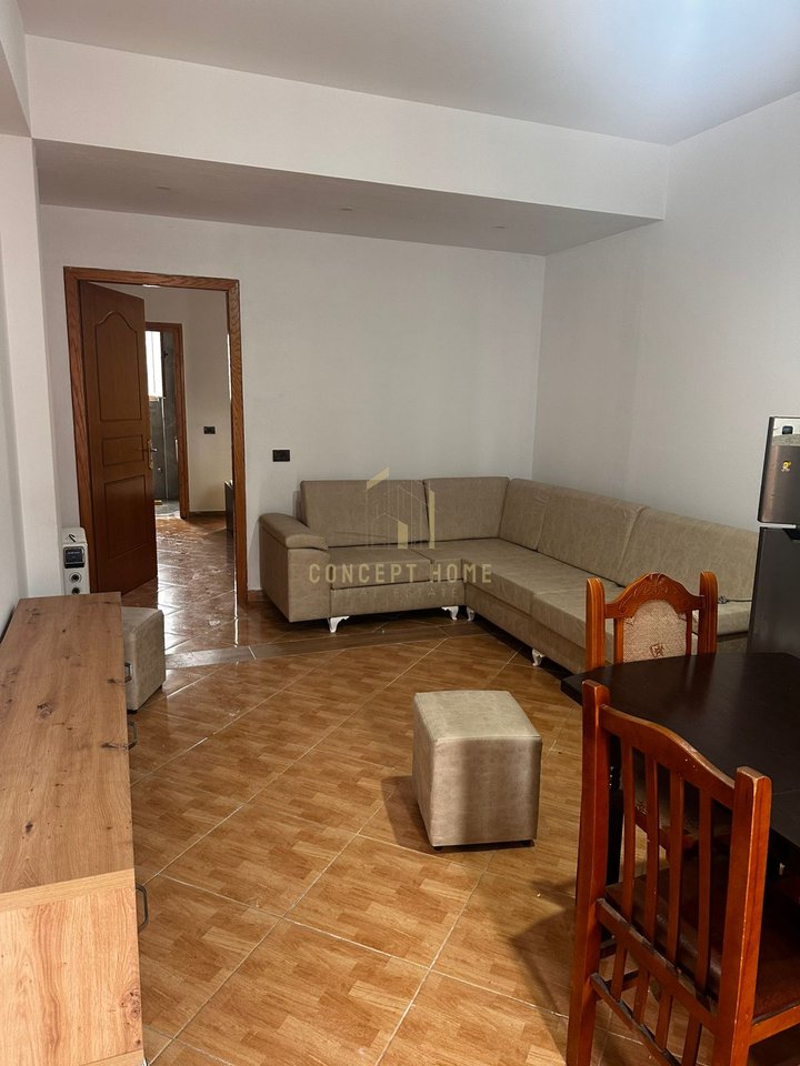 Jepet Apartament Me Qera 1+1 Astir