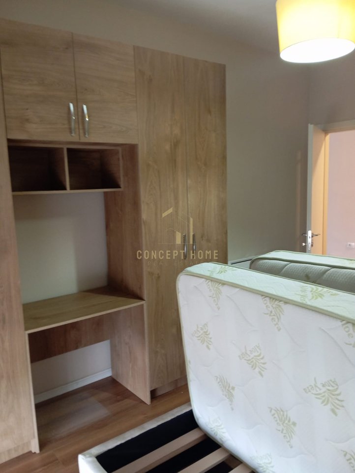 Jepet me qera apartament 2+1+2 ne 5 Maj.