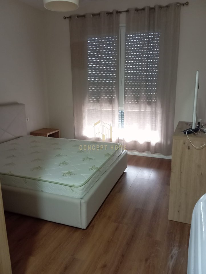 Jepet me qera apartament 2+1+2 ne 5 Maj.