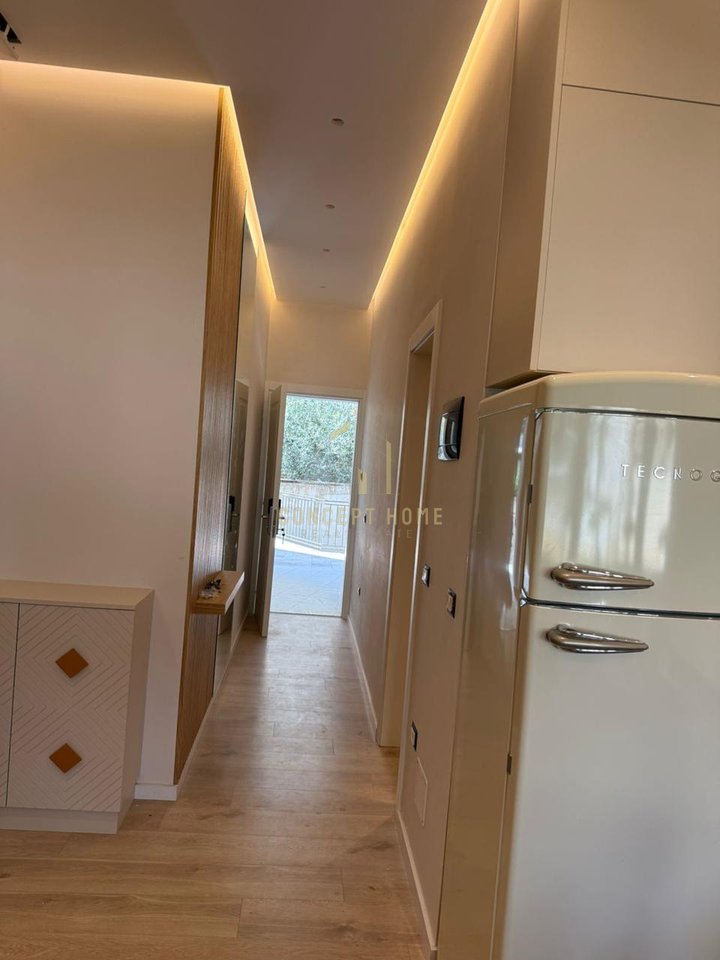 Jepet qera Apartament 1+1 , tek Selvia