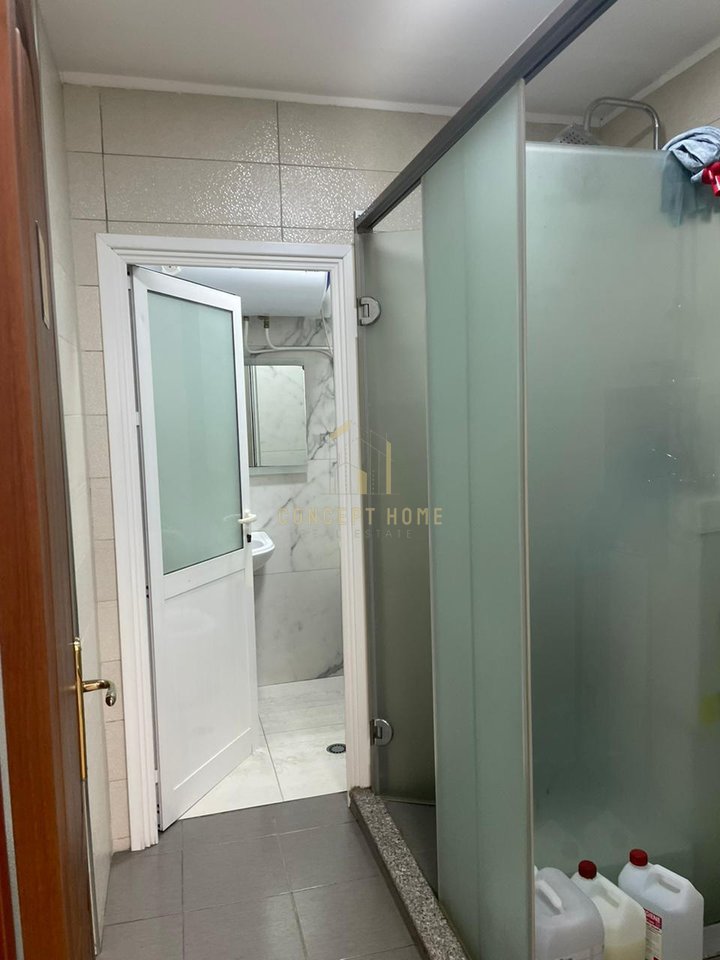 Jepet me qera Ambient biznesi,tek Selvia