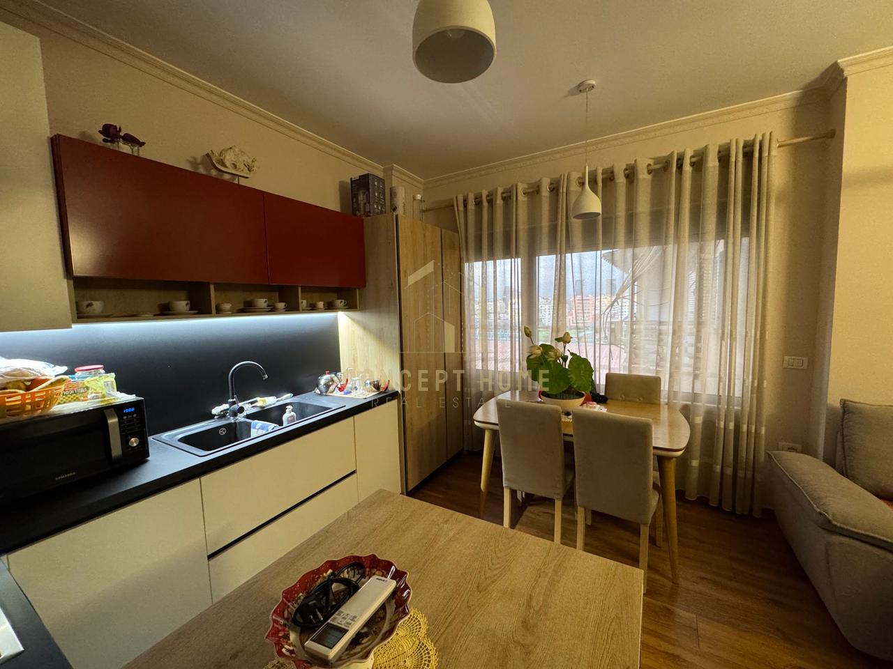 Jepet me qera Apartament 1+1 tek Liqeni