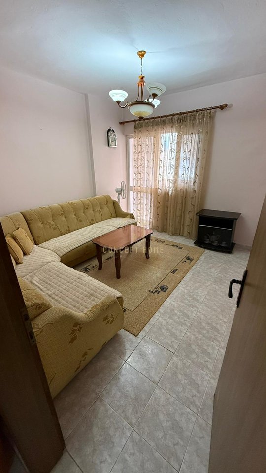 Affittasi 2+1 a Don Bosko/500€