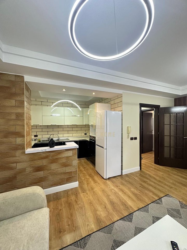 Appartamento 2+1+2 in vendita ad Astir