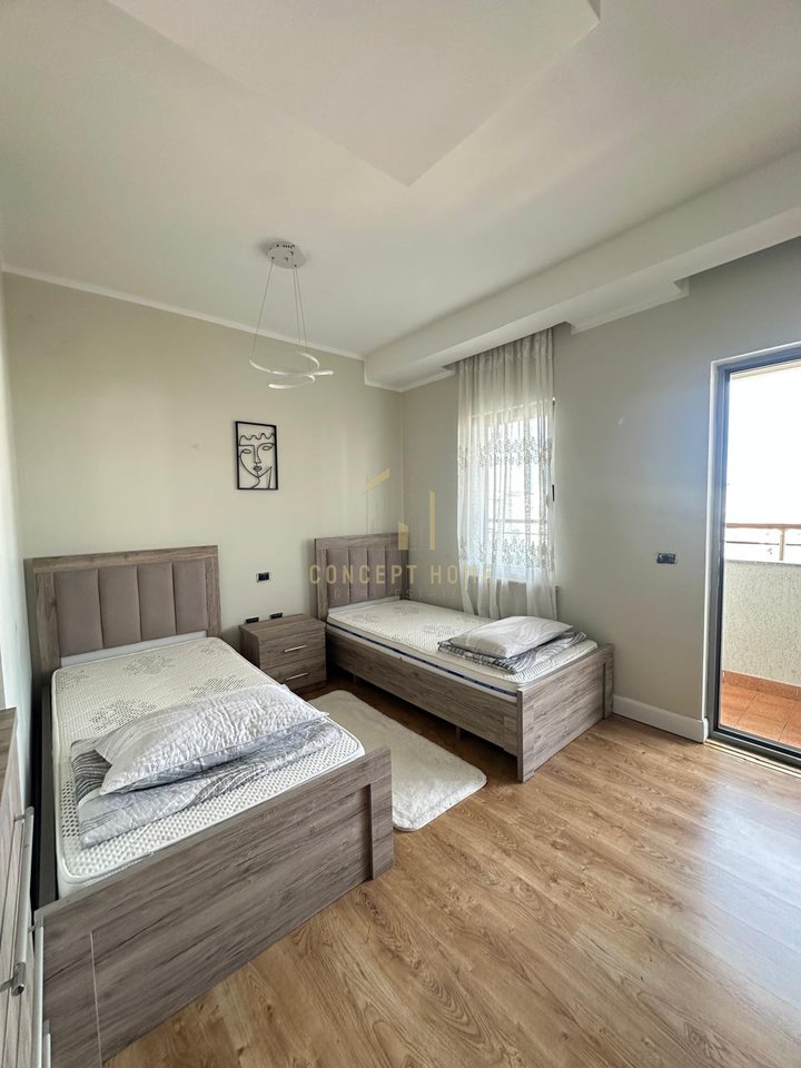 Appartamento 2+1+2 in vendita ad Astir