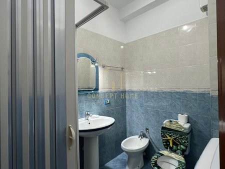 Appartamento 2+1+2 in Affitto nel Comune di Parigi, Tirana - 850€ | 85 m²