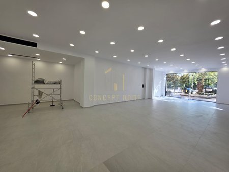 For Sale/For Rent Business Premises – Former Exhibition, Tirana/4,200 €