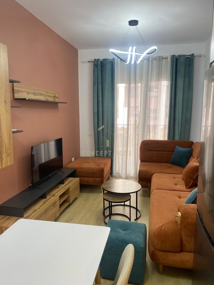 Appartamento 1+1 in Affitto a Ali Demi, Tirana - 400€ | 70 m²