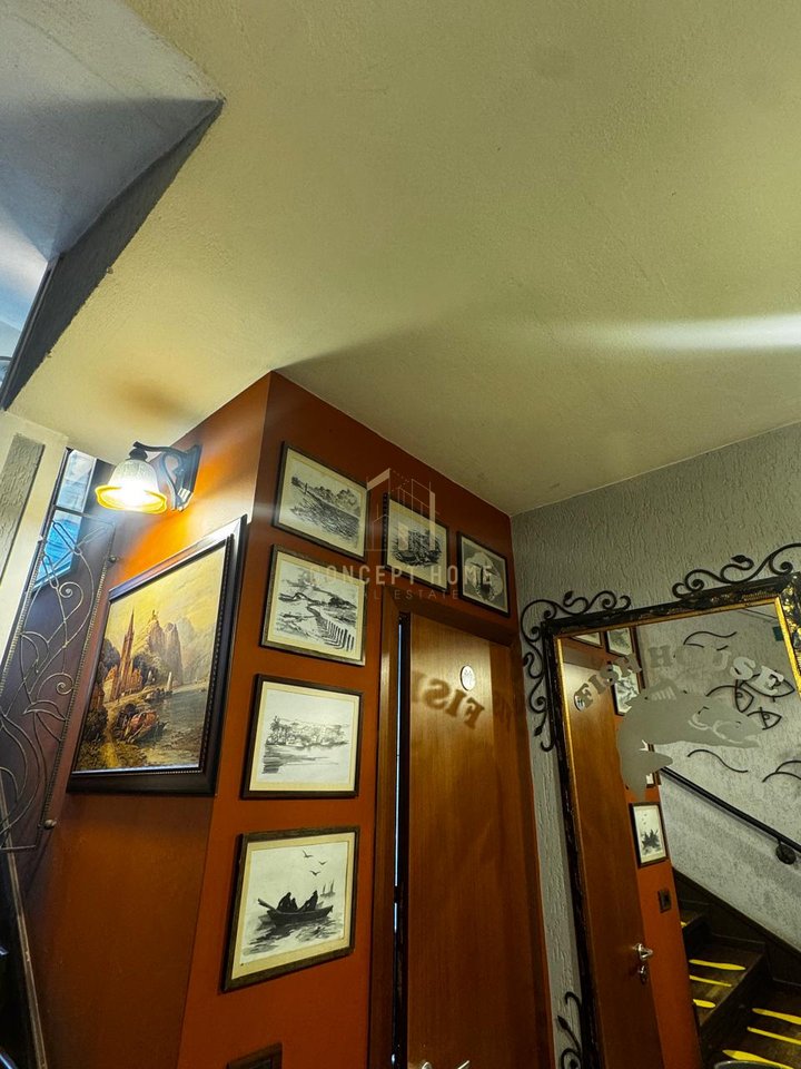 Shitet Biznes  Restorant Shallvaret/60,000 €