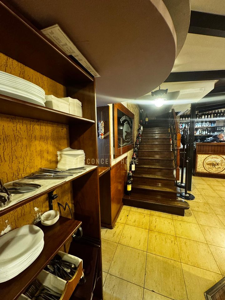 Shitet Biznes  Restorant Shallvaret/60,000 €