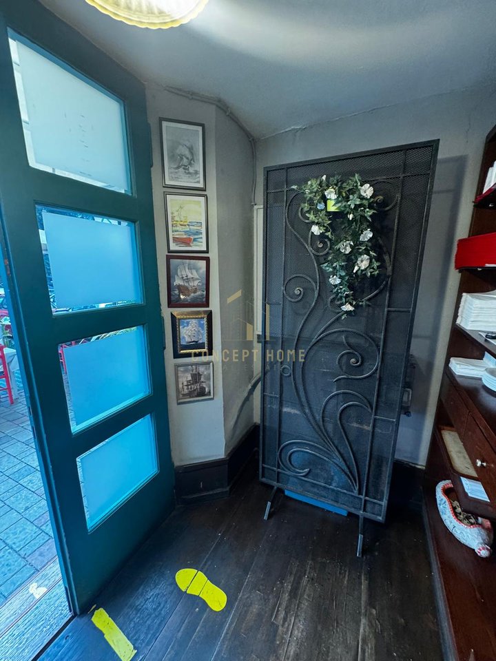 Shitet Biznes  Restorant Shallvaret/60,000 €