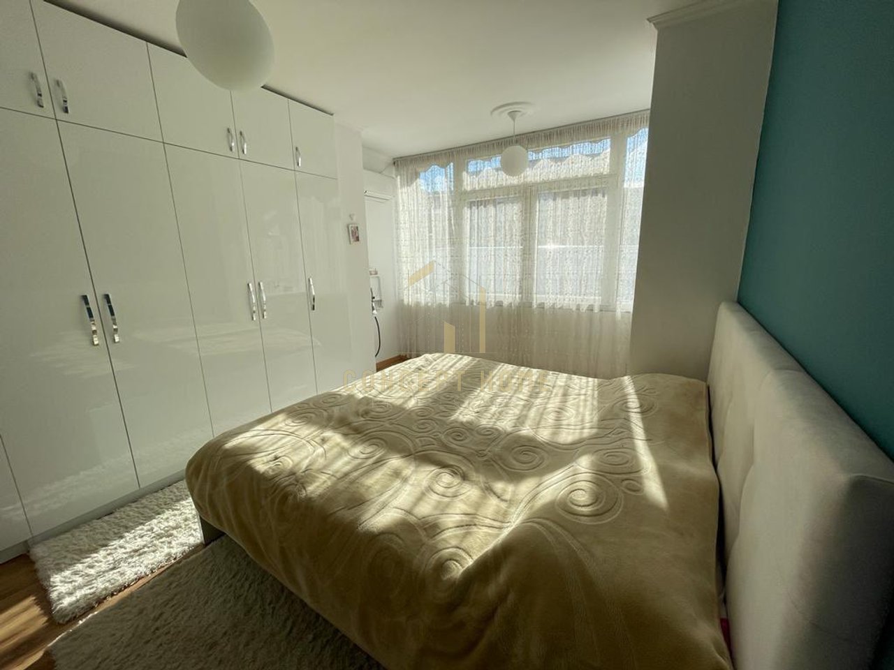 Jepet apartament me qera 2+1+2 prane Qendres