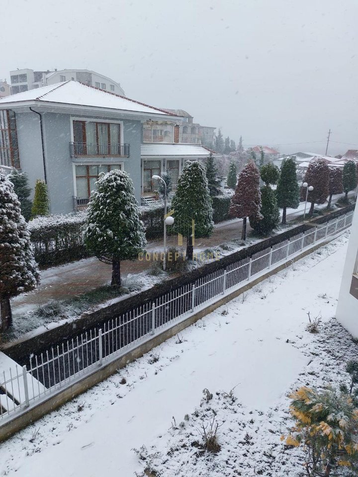 Appartamento 1+1 in Vendita a Pogradec - 91.200€ | 76 m²